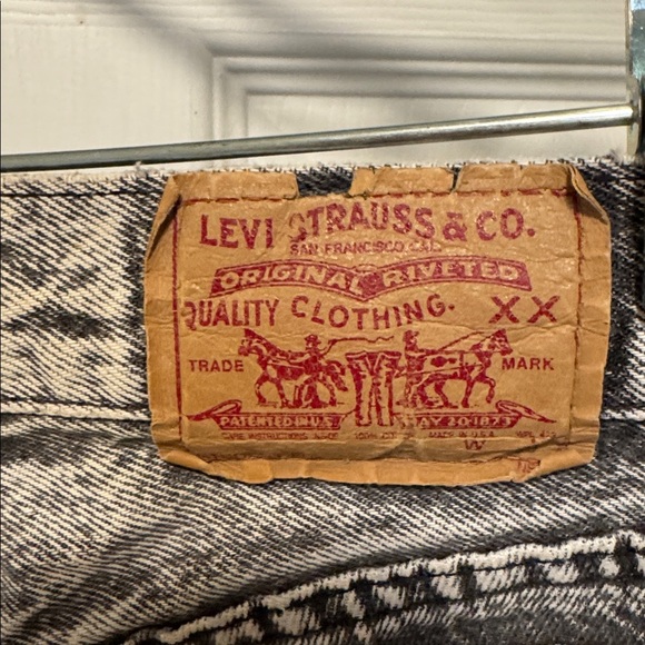 Vintage Acid Wash Levi, made in USA - Picture 5 of 8